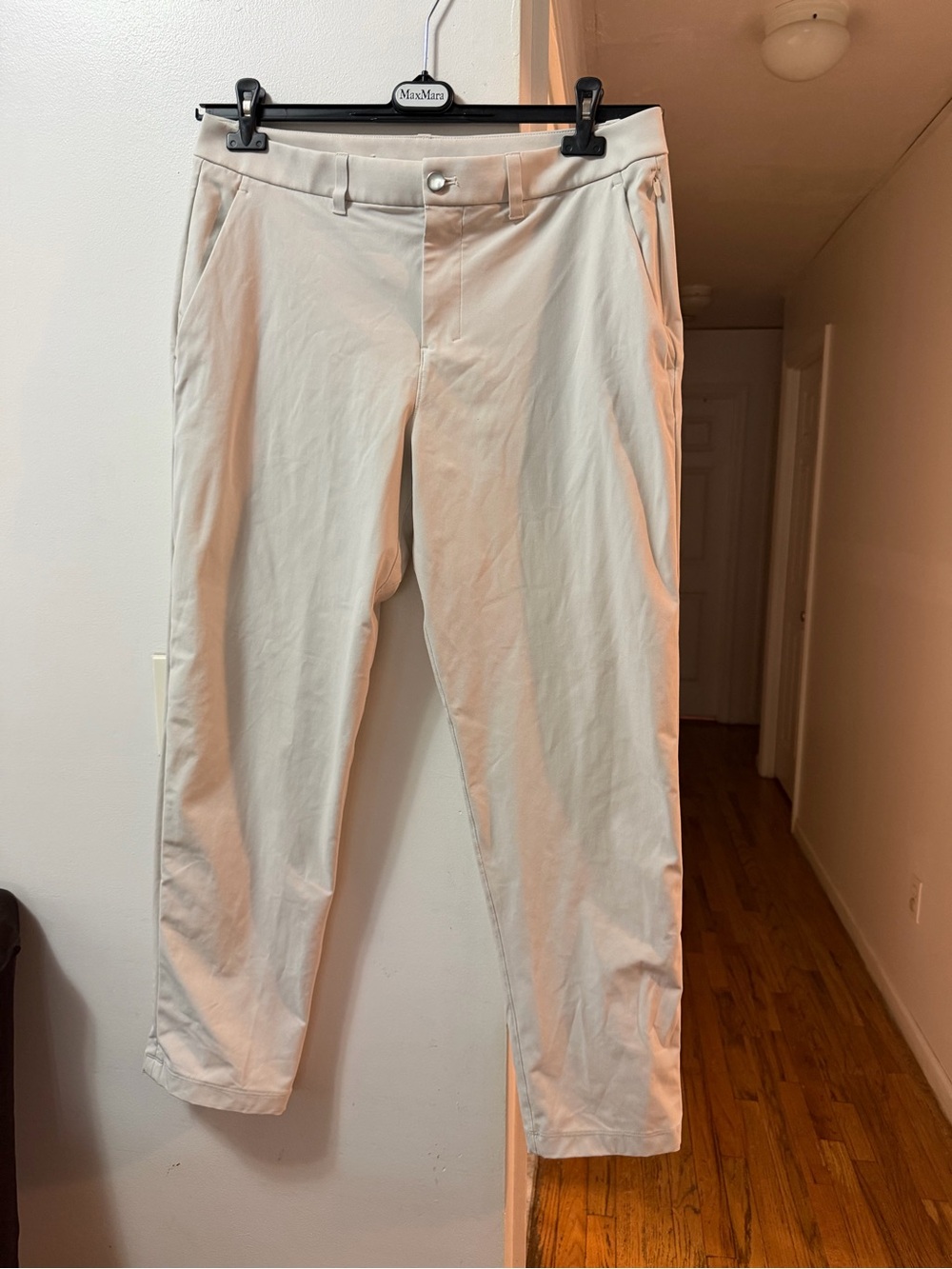 lululemon athletica Men's Chinos in Light Cream